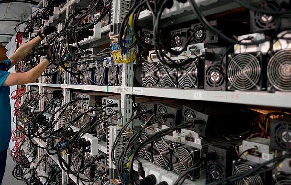 ^ʣ(w)p ϓD(zhun)BitcoinMiningDƬ